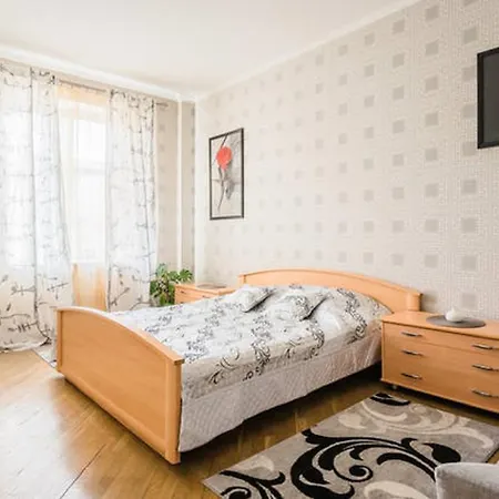 Nezavisimosti 39 Ploschady Pobedy * Minsk
